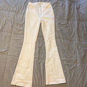 Women’s Size 2W 34L Idyllwind Jeans by Miranda Lambert in White.